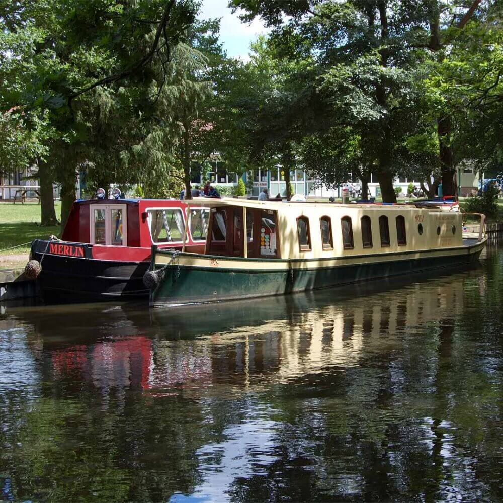 canal boat on the Basingstoke canal